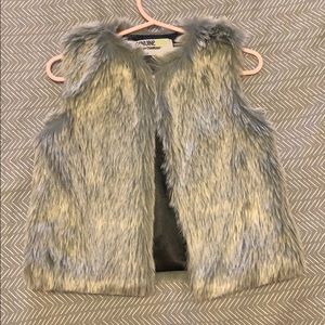 Toddler girls fur vest